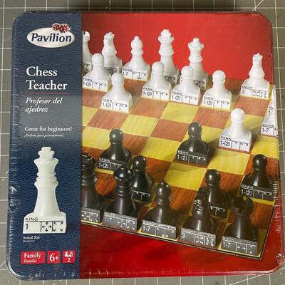 Chess Teacher Tin 