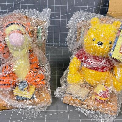 Pooh and Tiger Book Ends