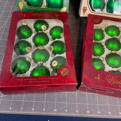 GREEN (4) Boxes for Satin Finish Ornaments 2 & 3 Inches