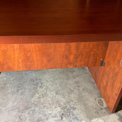 Executive oval table