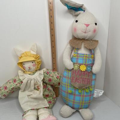 2 Bunnies