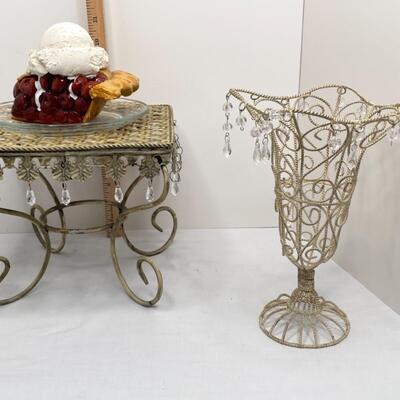 3 pieces metalwork and authenticate cherry pie ala mode on plate