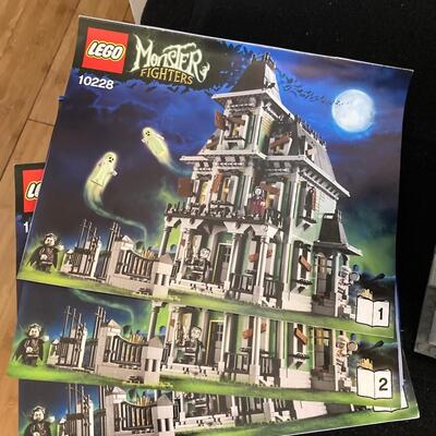 Lego Set 10228 Monster Fighters Haunted House with Instructions