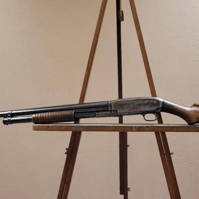 Lot 27: Vintage WINCHESTER Model 12 16-Gauge Pump Action Shotgun with Cutts Compensator Choke Tubes Lyman Gun Sight Corp