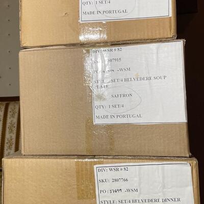 Williams Sonoma dishes, new in box: Saffron