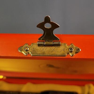 Lot 31: Vintage COLT Single Action Frontier Scout .22 LR Revolver w/ Original Presentation Case