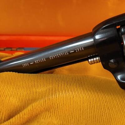 Lot 31: Vintage COLT Single Action Frontier Scout .22 LR Revolver w/ Original Presentation Case
