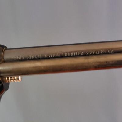 Lot 31: Vintage COLT Single Action Frontier Scout .22 LR Revolver w/ Original Presentation Case