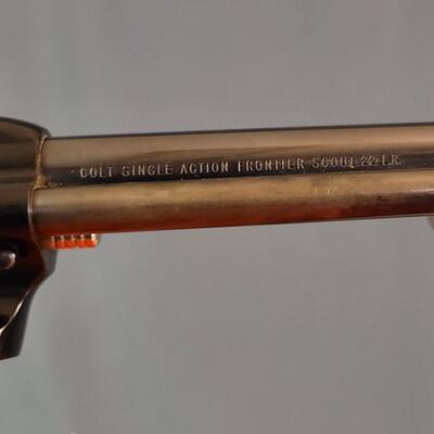 Lot 31: Vintage COLT Single Action Frontier Scout .22 LR Revolver w/ Original Presentation Case