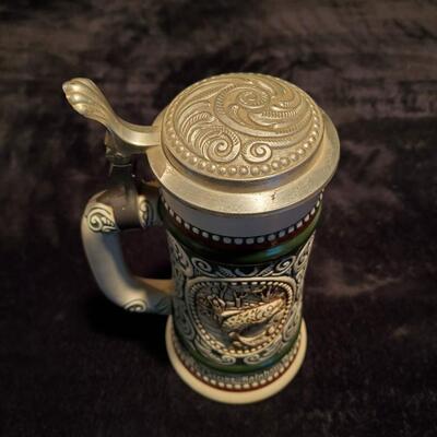 Avon Beer Stein 1978 The Strike... Rainbow Trout. At Point...English Setter.