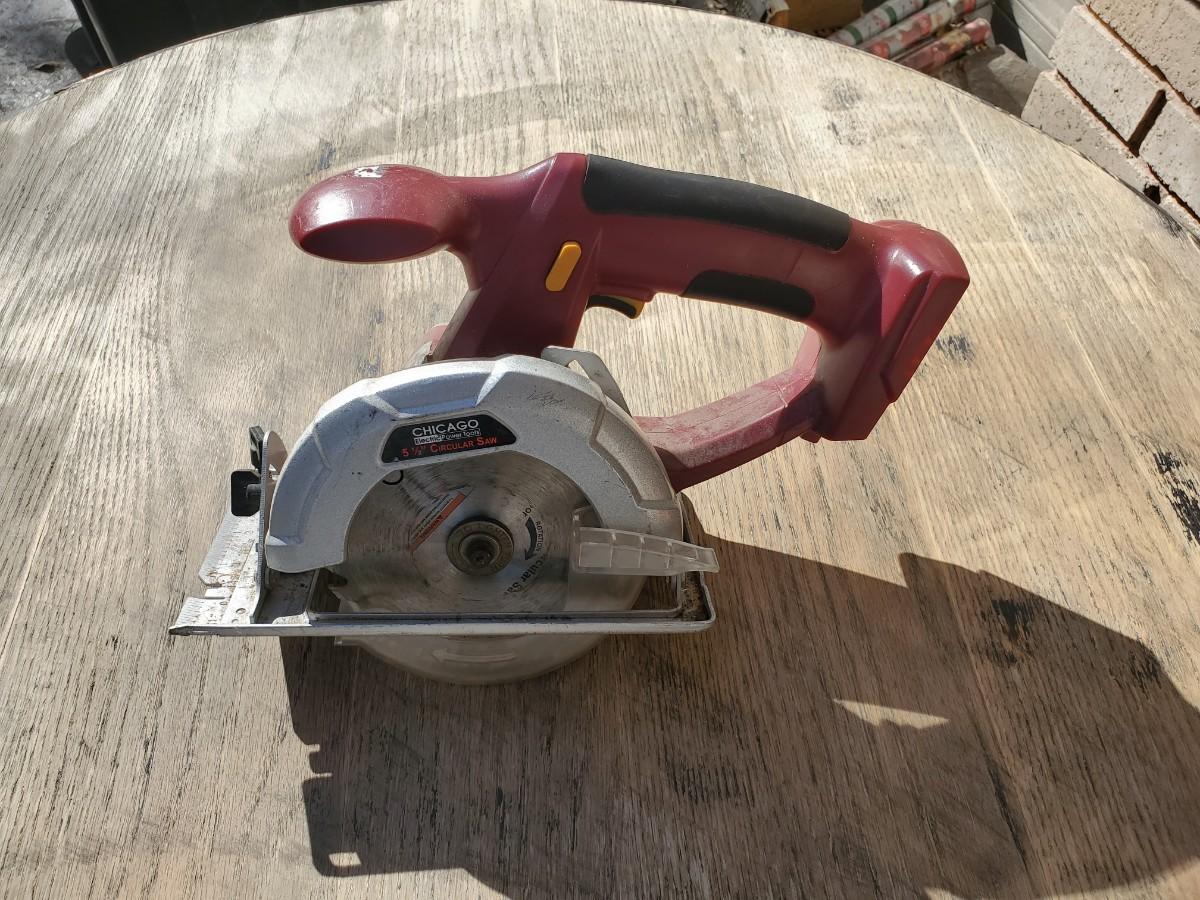 Chicago Electric 5 1/2" Circular Saw