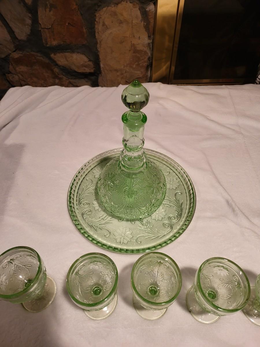 Vintage Sandwich Light Green by Tiara, Glass Decanter Set, Tray |  EstateSales.org