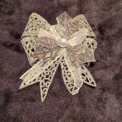 Silver Bow Ornaments