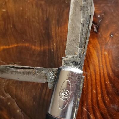 Lot 35: (3) Vintage Assorted Pocketknives