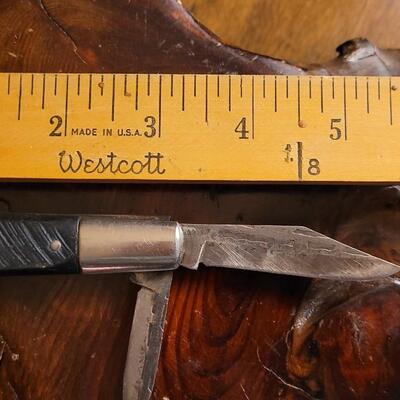 Lot 35: (3) Vintage Assorted Pocketknives