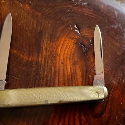 Lot 35: (3) Vintage Assorted Pocketknives