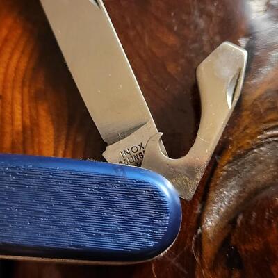 Lot 35: (3) Vintage Assorted Pocketknives