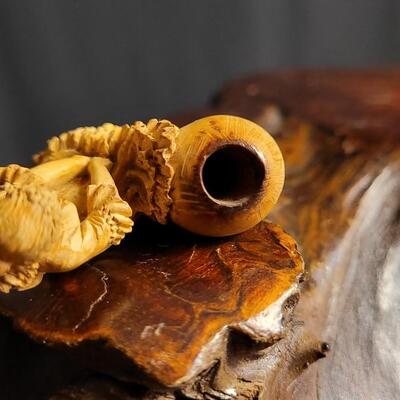 Lot 37: Antique LUDWIG, HARTMAN EIDAM Meerschaum Smoking Carved Woman Pipe w/ Original Case