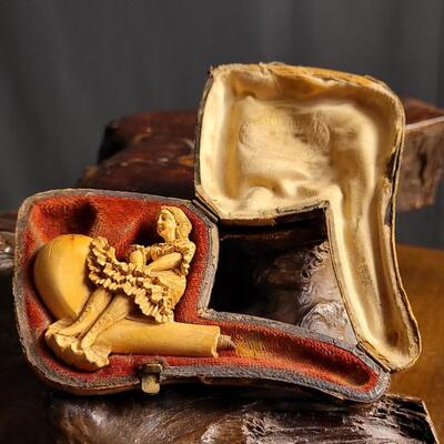Lot 37: Antique LUDWIG, HARTMAN EIDAM Meerschaum Smoking Carved Woman Pipe w/ Original Case