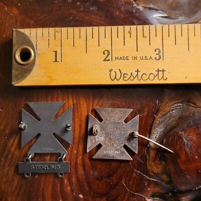 Lot 38: (2) Vintage Military STERLING SILVER Sharpshooter Rifle Pins