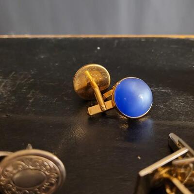 Lot 39: Huge Assortment of Fine Jewelry Fashion Cufflinks and Tie Bars Mid Century Modern