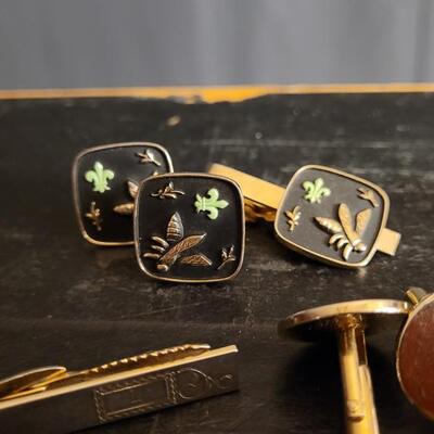 Lot 39: Huge Assortment of Fine Jewelry Fashion Cufflinks and Tie Bars Mid Century Modern