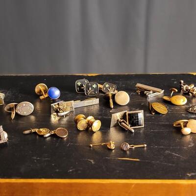 Lot 39: Huge Assortment of Fine Jewelry Fashion Cufflinks and Tie Bars Mid Century Modern