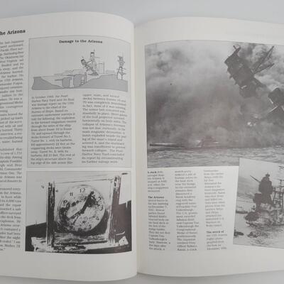 THE ATTACK ON PEARL HARBOR AN ILLUSTRATED HISTORY BY LARRY KIMMETT & MARGARET REGIS PAPERBACK BOOK