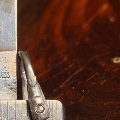 Lot 40: Assortment of (3) Vintage Pocketknives