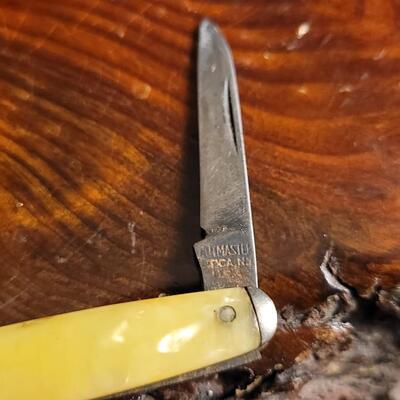 Lot 40: Assortment of (3) Vintage Pocketknives