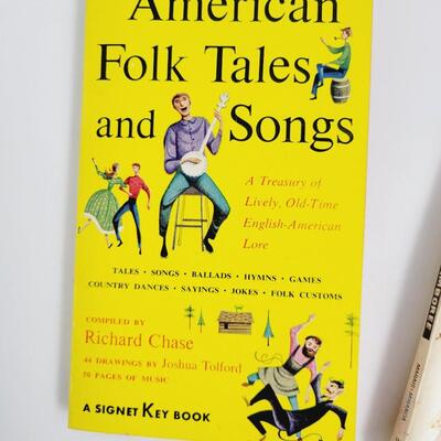 VINTAGE FOLKS SONG PAPERBACK BOOK BUNDLE 2PC