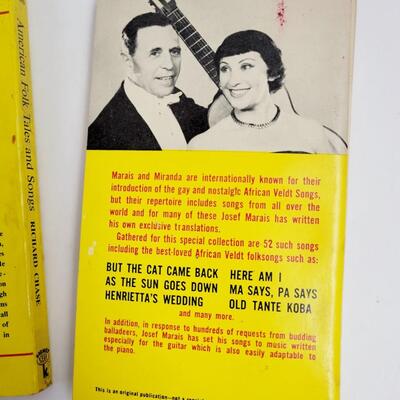 VINTAGE FOLKS SONG PAPERBACK BOOK BUNDLE 2PC