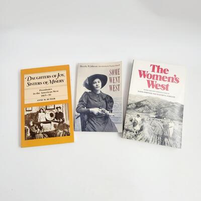 WOMEN OF THE WILD WEST PAPERBACK BOOK BUNDLE