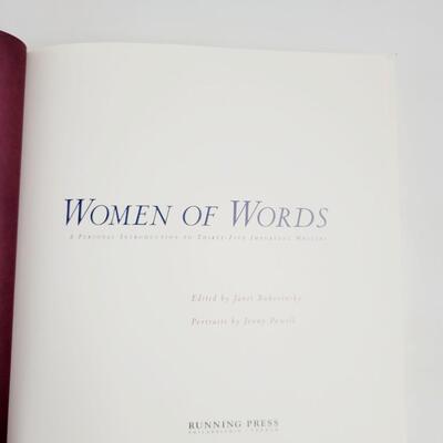 WOMEN OF WORDS - A PERSONAL INTRODUCTION TO 35 IMPORTANT WRITERS HARDBACK BOOK