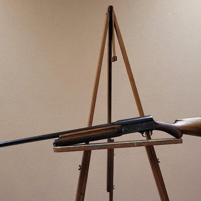 Lot 42: Vintage Belgian BROWNING Full 16 Gauge 2 3/4 Barrel Auto-5 Special Steel Semi Automatic Shotgun