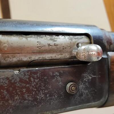 Lot 42: Vintage Belgian BROWNING Full 16 Gauge 2 3/4 Barrel Auto-5 Special Steel Semi Automatic Shotgun