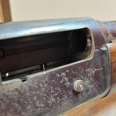 Lot 42: Vintage Belgian BROWNING Full 16 Gauge 2 3/4 Barrel Auto-5 Special Steel Semi Automatic Shotgun