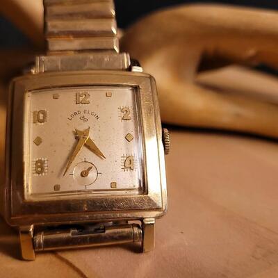 Lot 55: Vintage LORD ELGIN Gold Filled Manual Wind Unisex Dress Watch 30mm WORKS