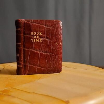 Lot 58: Vintage Mini "Book of Time" Desk Clock Manual Wind