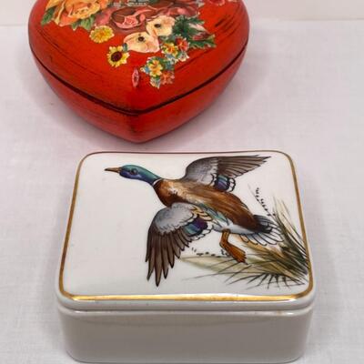 2 trinket boxes