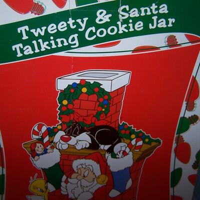 LOT 4   COLLECTIBLE NEW IN BOX TWEETY & SANTA