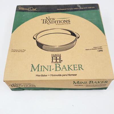 NEW PAMPERED CHEF MINI-BAKER STONEWEAR #2