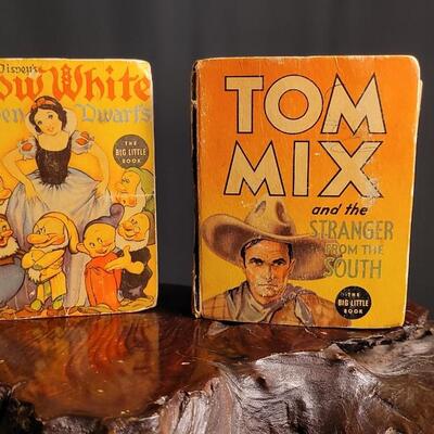 Lot 61: (2) Vintage 1930's THE BIG LITTLE BOOK Selections feat. SNOW WHITE