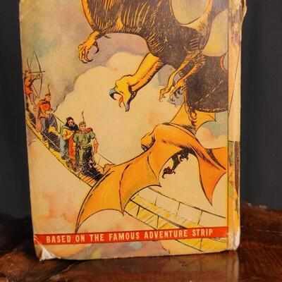 Lot 62: Vintage 1930's THE BIG LITTLE BOOK Flash Gordon in the Forest Kingdom of MONGO Book