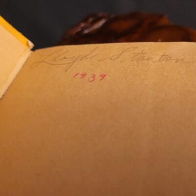 Lot 62: Vintage 1930's THE BIG LITTLE BOOK Flash Gordon in the Forest Kingdom of MONGO Book