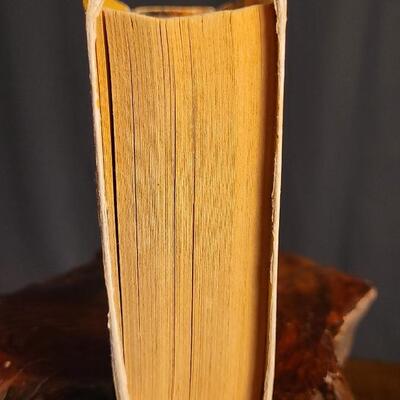 Lot 62: Vintage 1930's THE BIG LITTLE BOOK Flash Gordon in the Forest Kingdom of MONGO Book