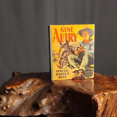 Lot 67: Vintage The Better Little Book GENE AUTRY in The Special Ranger