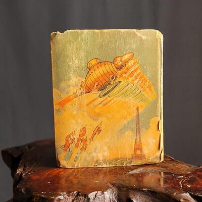 Lot 68: Vintage The Big Little Book BUCK ROGERS and the DOOM COMET