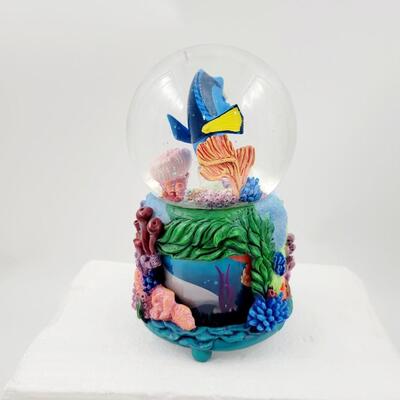 BRADFORD EXCHANGE "FINDING NEMO" DISNEY SNOW GLOBE