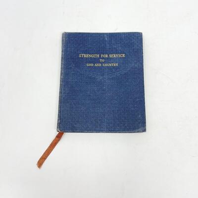1942 â€œSTRENGTH FOR SERVICE TO GOD AND COUNTRYâ€ MILITARY DEVOTIONAL BOOK